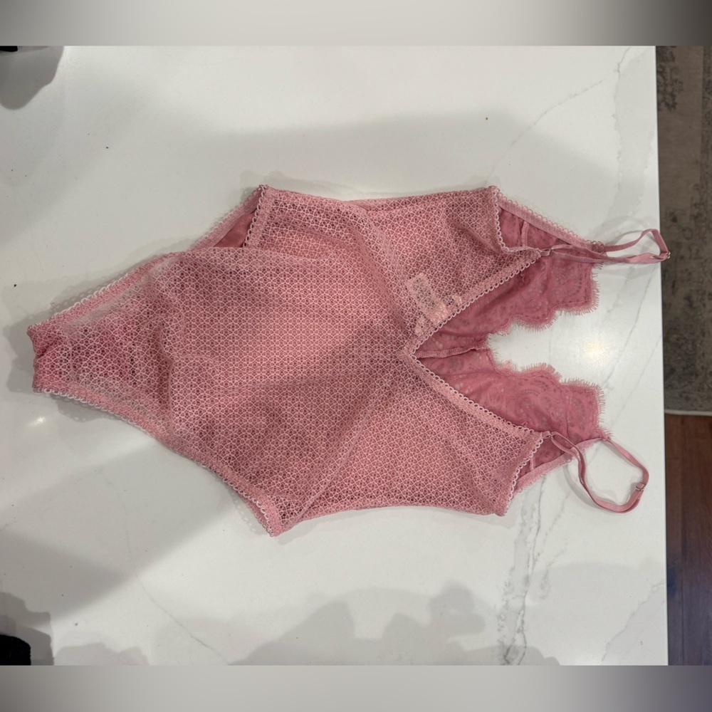 Victoria’s Secret Teddy XS - Picture 2 of 3
